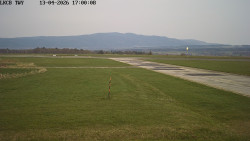 Pojezdová dráha, Runway