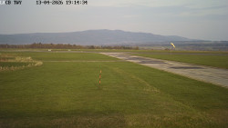 Pojezdová dráha, Runway