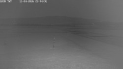 Pojezdová dráha, Runway