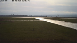 Pojezdová dráha, Runway