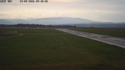 Pojezdová dráha, Runway