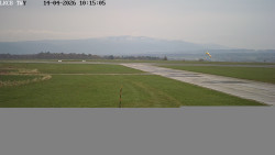 Pojezdová dráha, Runway