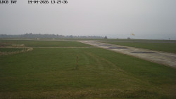 Pojezdová dráha, Runway