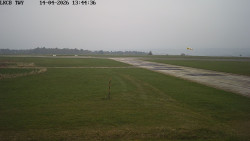 Pojezdová dráha, Runway