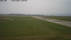 Pojezdová dráha, Runway