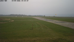 Pojezdová dráha, Runway