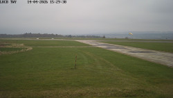 Pojezdová dráha, Runway