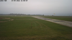 Pojezdová dráha, Runway