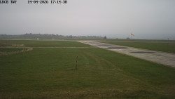 Pojezdová dráha, Runway