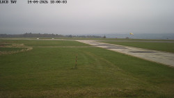 Pojezdová dráha, Runway