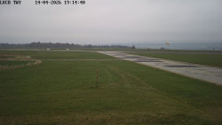 Pojezdová dráha, Runway