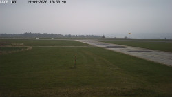 Pojezdová dráha, Runway