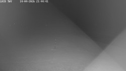 Pojezdová dráha, Runway