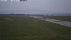 Pojezdová dráha, Runway