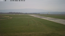 Pojezdová dráha, Runway