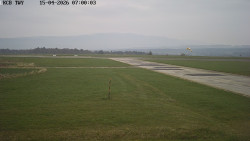 Pojezdová dráha, Runway