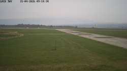 Pojezdová dráha, Runway