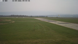 Pojezdová dráha, Runway