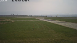 Pojezdová dráha, Runway