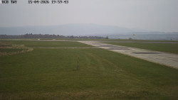 Pojezdová dráha, Runway