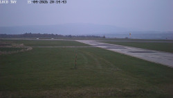 Pojezdová dráha, Runway