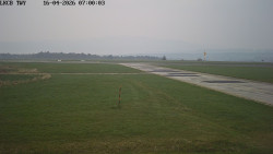 Pojezdová dráha, Runway