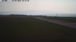 Pojezdová dráha, Runway