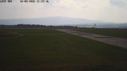 Pojezdová dráha, Runway