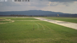 Pojezdová dráha, Runway