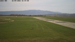 Pojezdová dráha, Runway