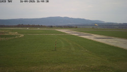 Pojezdová dráha, Runway