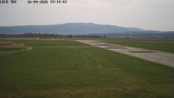 Pojezdová dráha, Runway