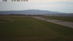 Pojezdová dráha, Runway