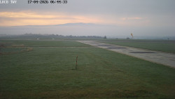 Pojezdová dráha, Runway