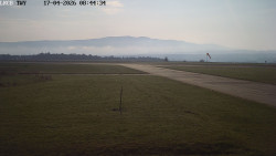 Pojezdová dráha, Runway