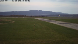 Pojezdová dráha, Runway