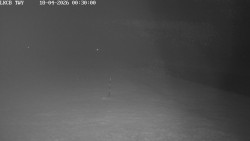 Pojezdová dráha, Runway