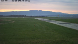 Pojezdová dráha, Runway