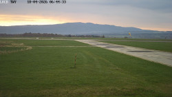 Pojezdová dráha, Runway