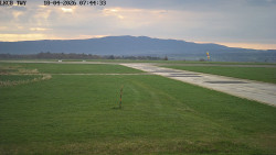 Pojezdová dráha, Runway
