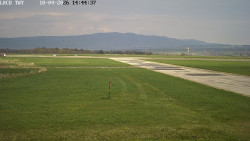 Pojezdová dráha, Runway