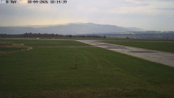 Pojezdová dráha, Runway