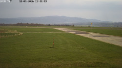 Pojezdová dráha, Runway