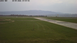 Pojezdová dráha, Runway