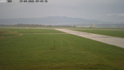 Pojezdová dráha, Runway