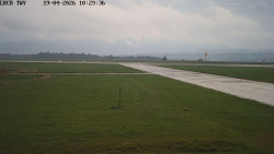 Pojezdová dráha, Runway