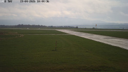 Pojezdová dráha, Runway