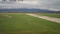 Pojezdová dráha, Runway