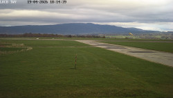 Pojezdová dráha, Runway