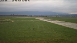 Pojezdová dráha, Runway